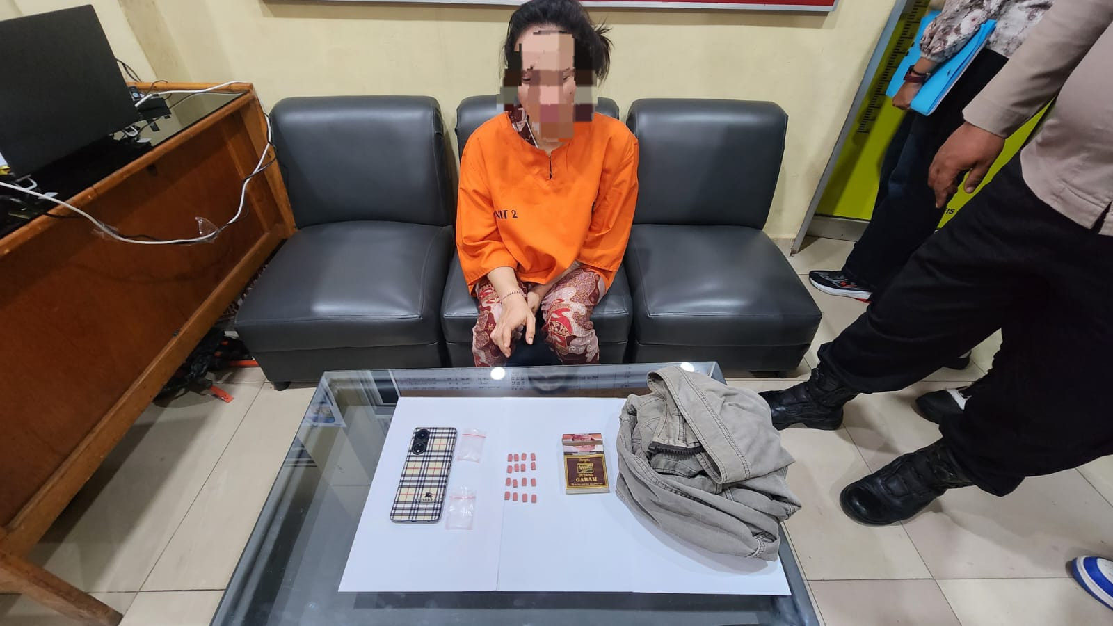 Kos Jadi Sasaran Penggerebekan, Polisi Temukan 16 Butir Diduga Ekstasi