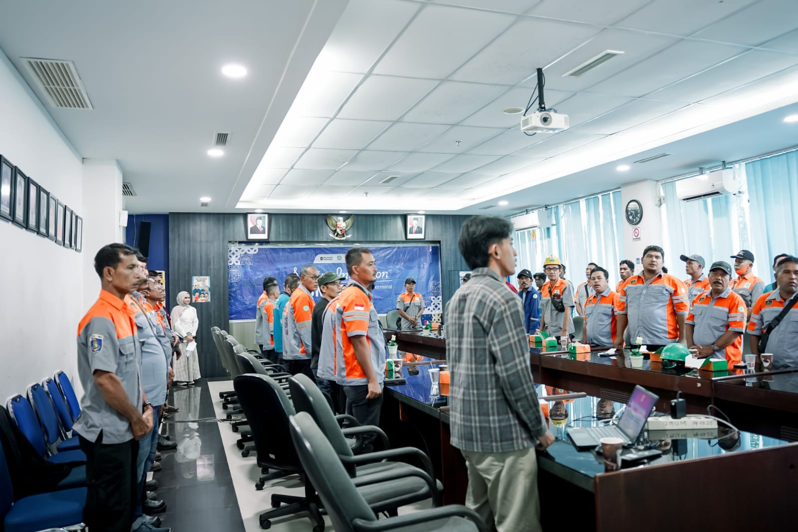 Pelindo Dumai Tingkatkan Kesadaran K3 TKBM melalui Safety Induction Batch 6